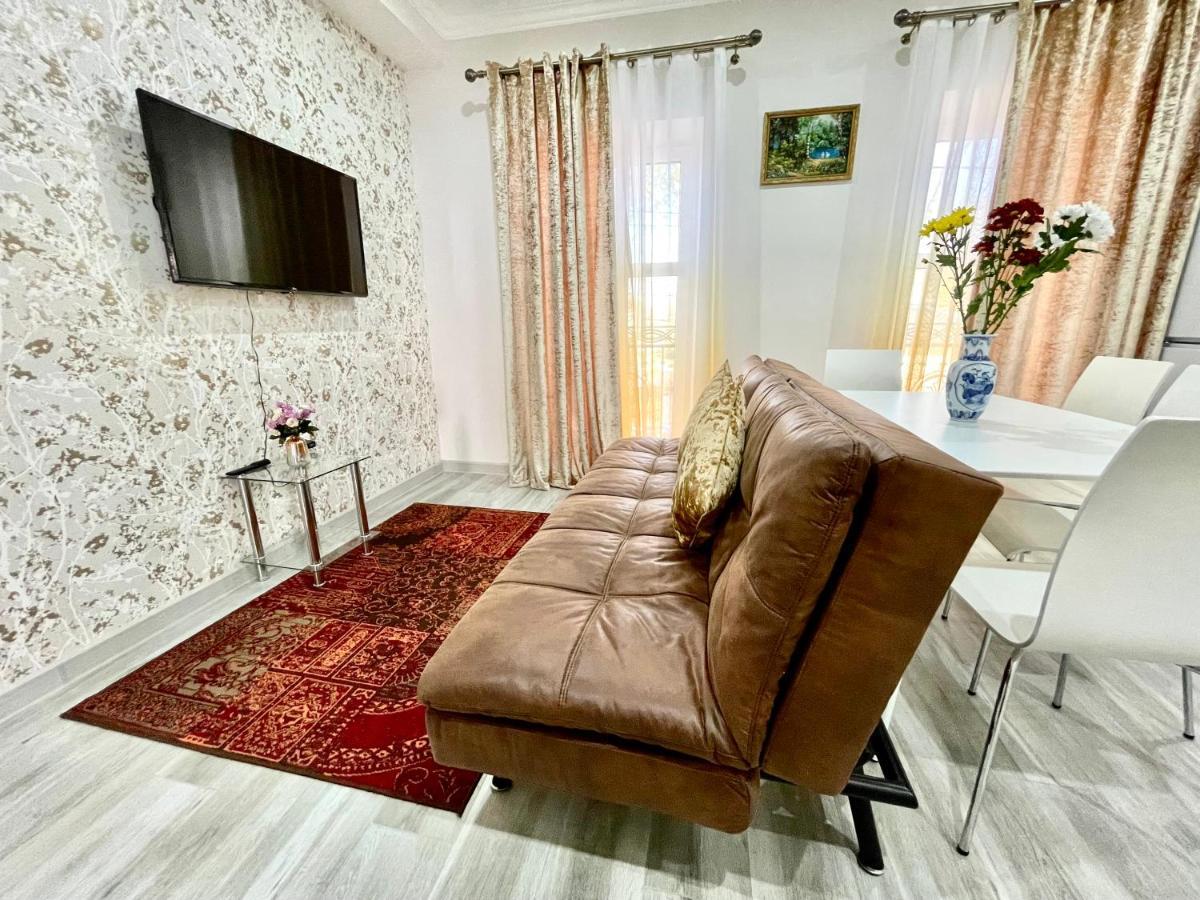 Premier City Apart Hotel Chişinǎu Buitenkant foto